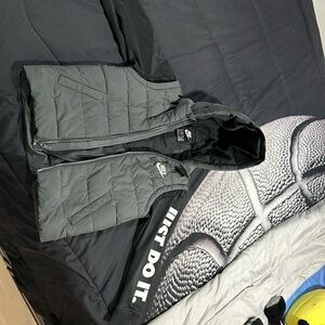 Nike jacket- youth boys-size 6- ****wore twice*** good condition